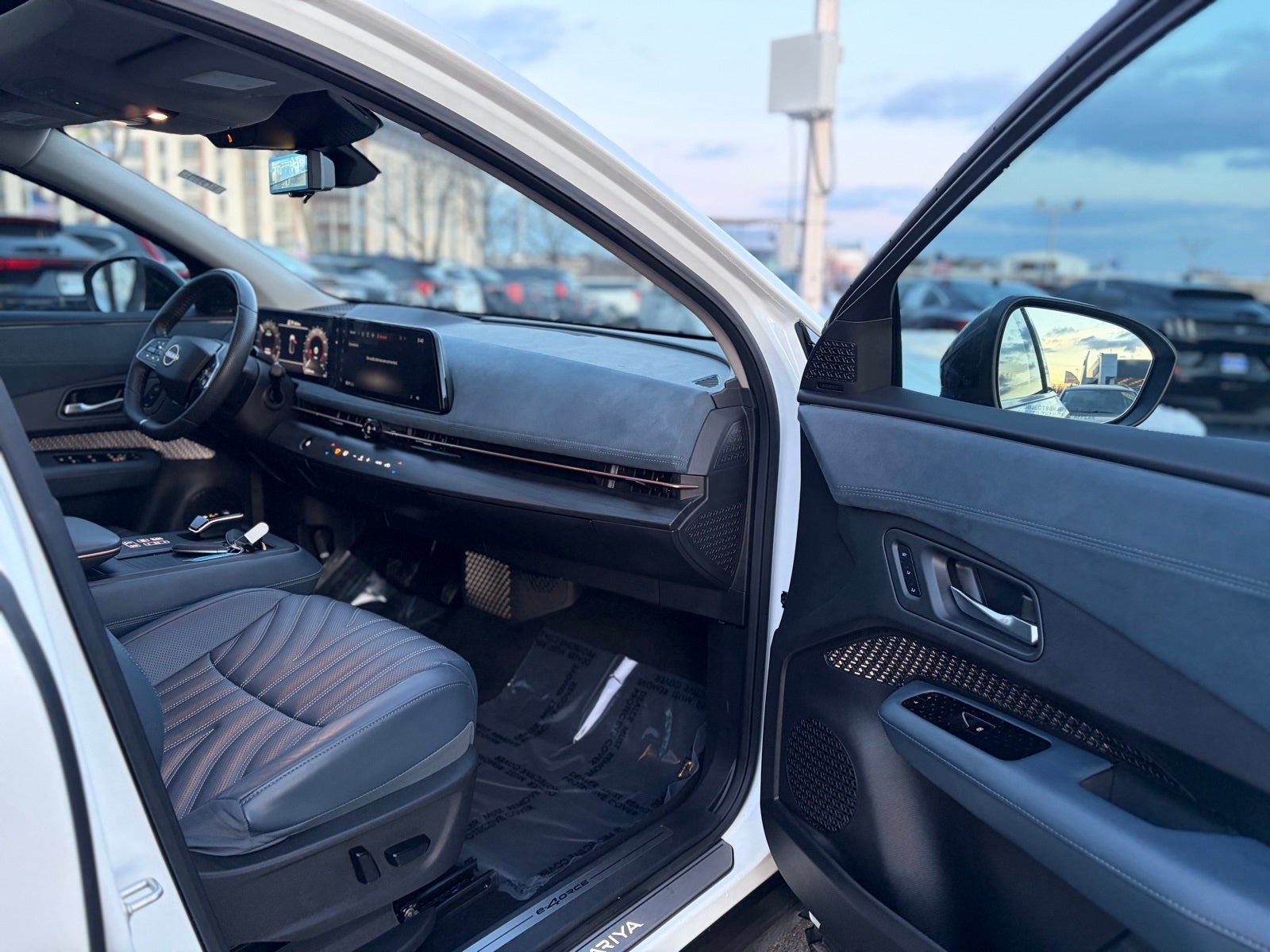 2024 Nissan Ariya PLATINUM+ e-4ORCE