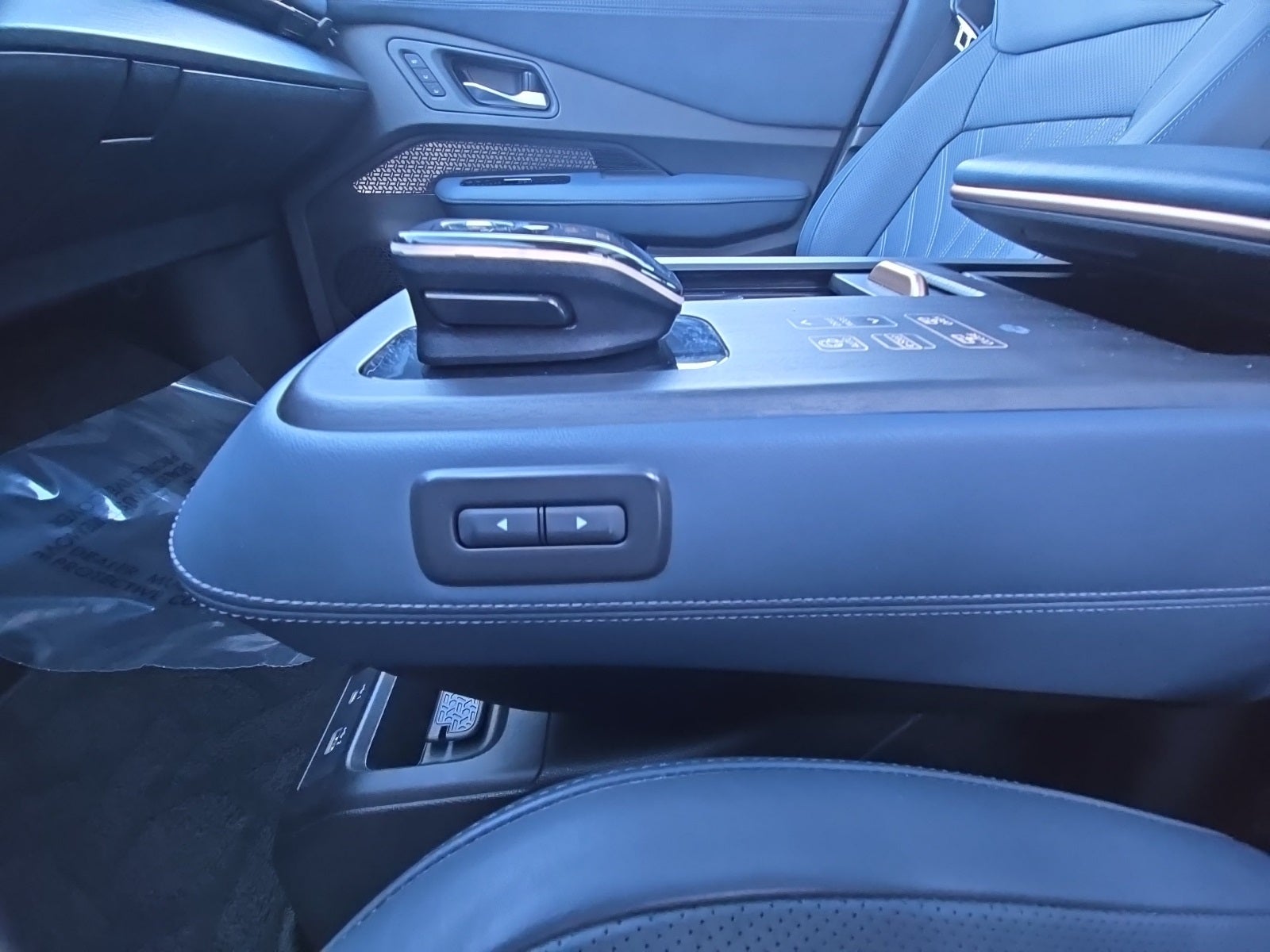 2024 Nissan Ariya PLATINUM+ e-4ORCE