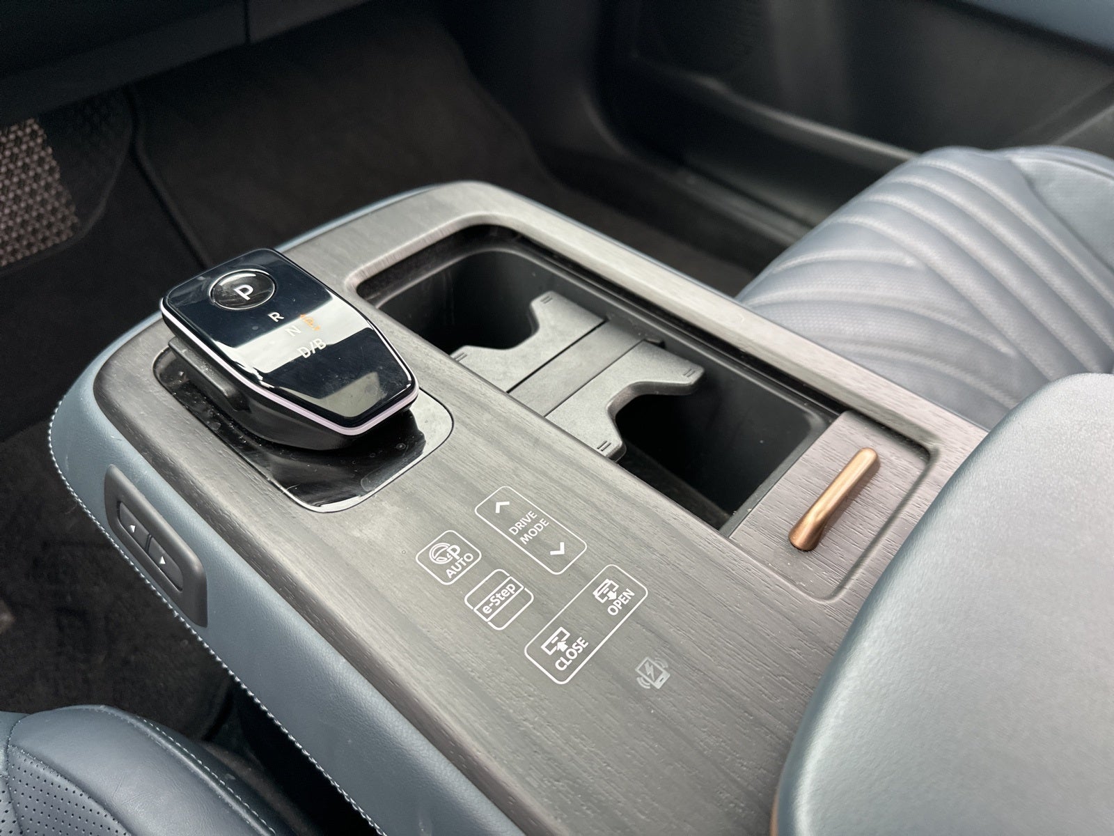 2023 Nissan Ariya PLATINUM+ e-4ORCE