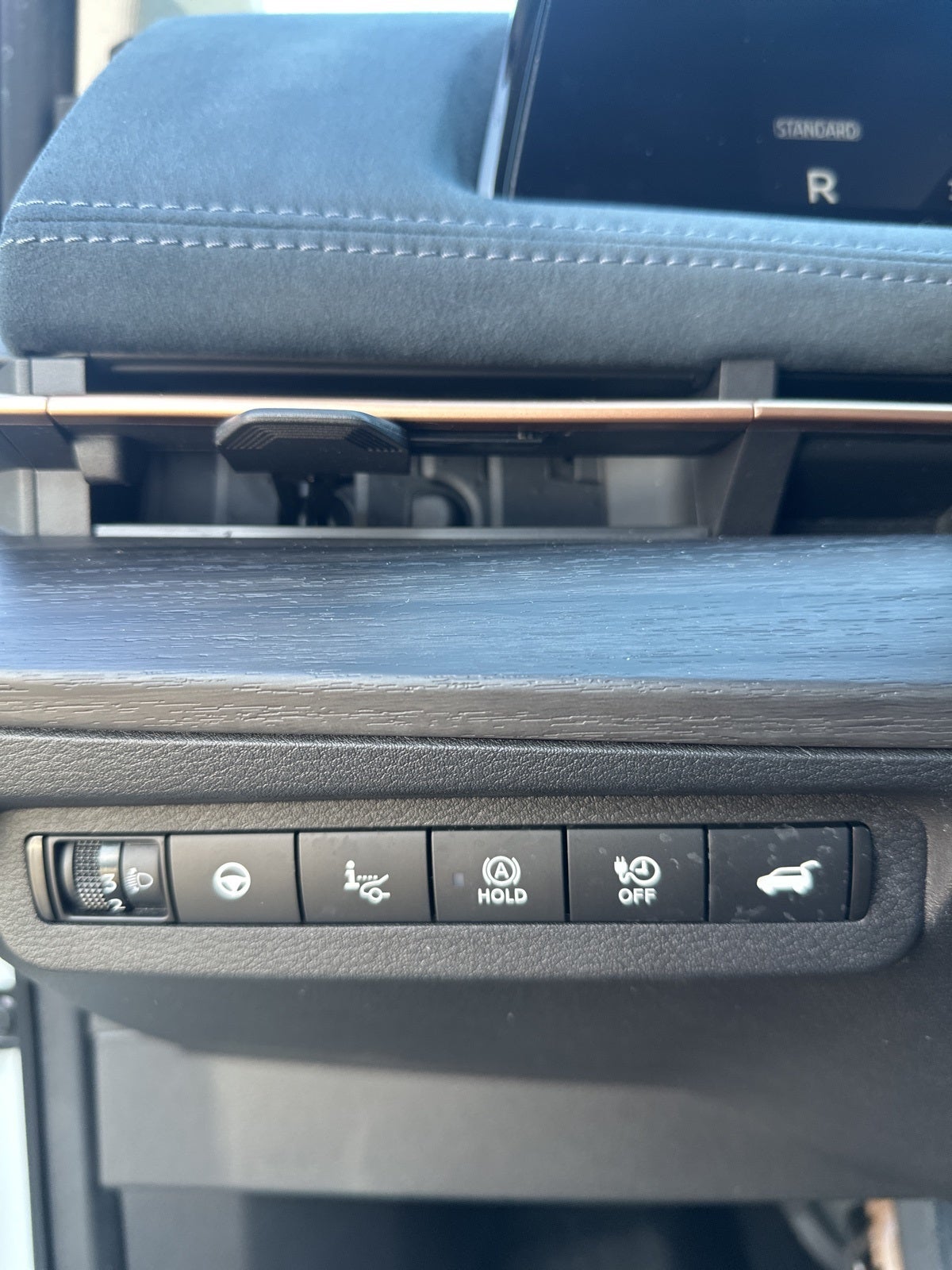 2024 Nissan Ariya PLATINUM+ e-4ORCE