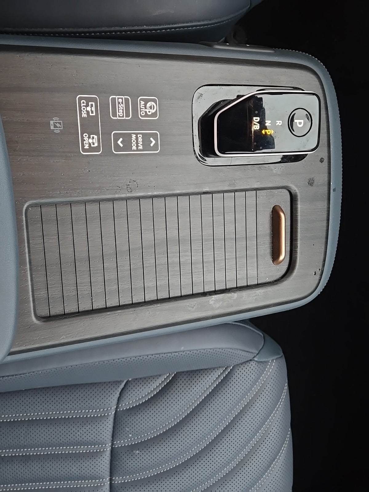 2023 Nissan Ariya PLATINUM+ e-4ORCE