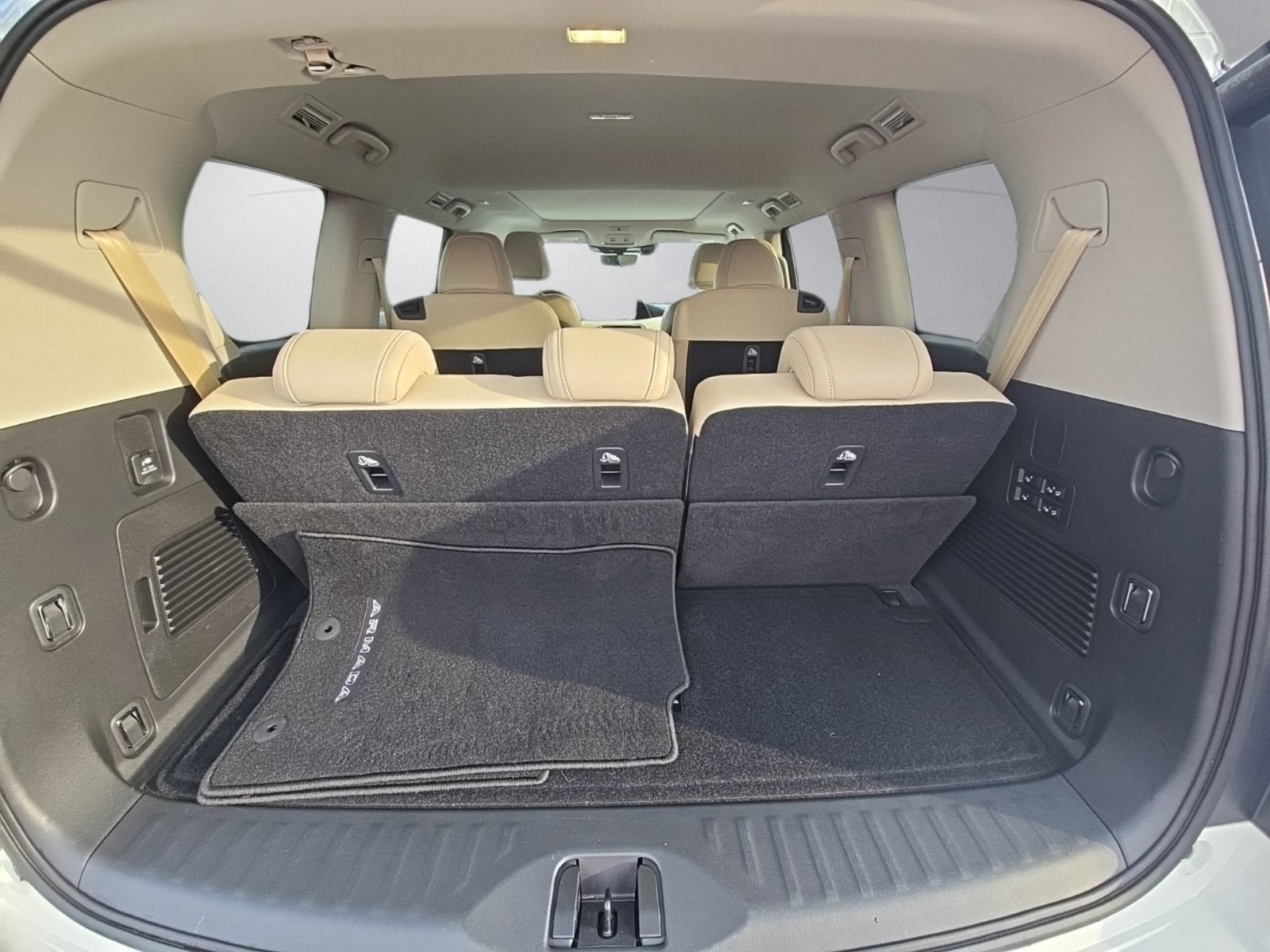 2025 Nissan Armada Platinum