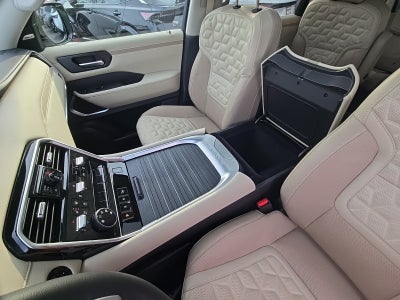 2025 Nissan Armada Platinum