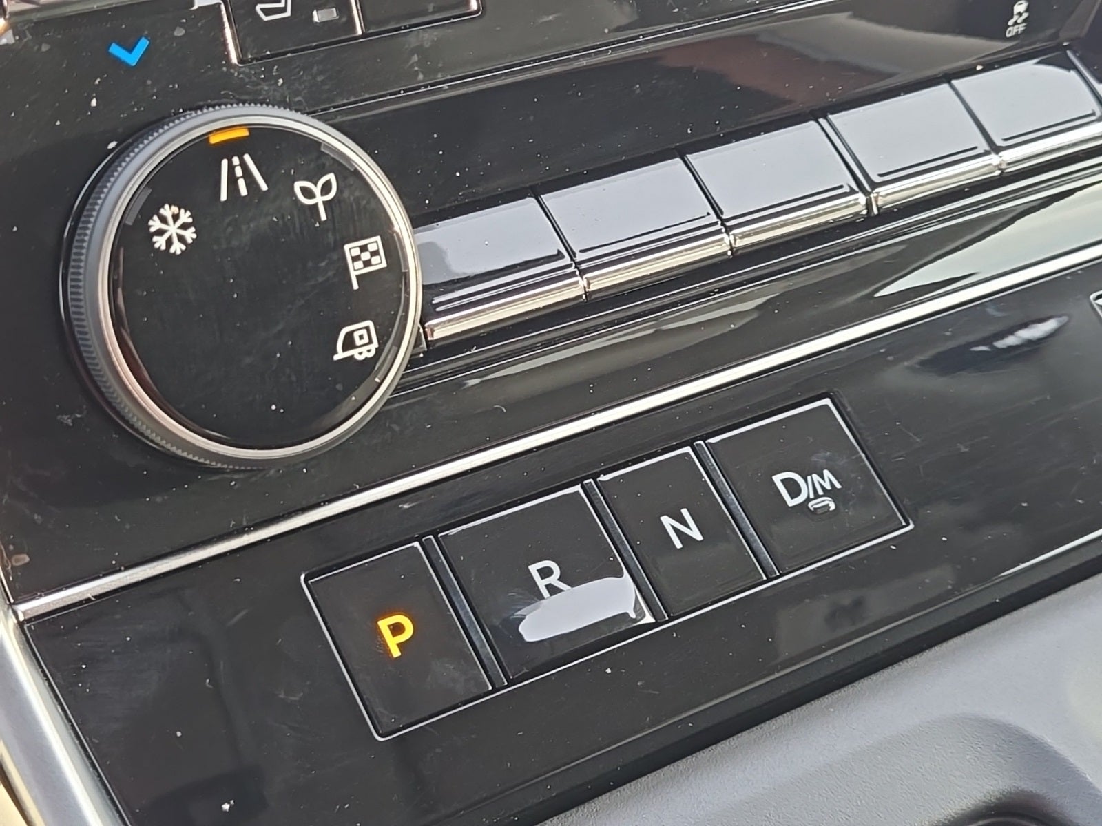 2025 Nissan Armada Platinum