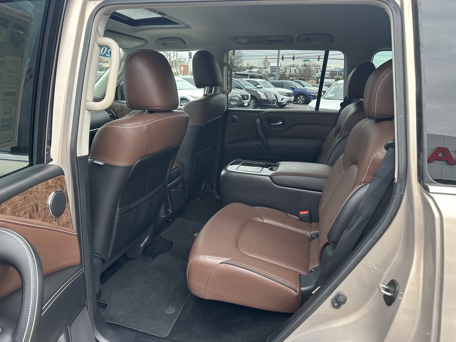 2023 INFINITI QX80 Premium Select