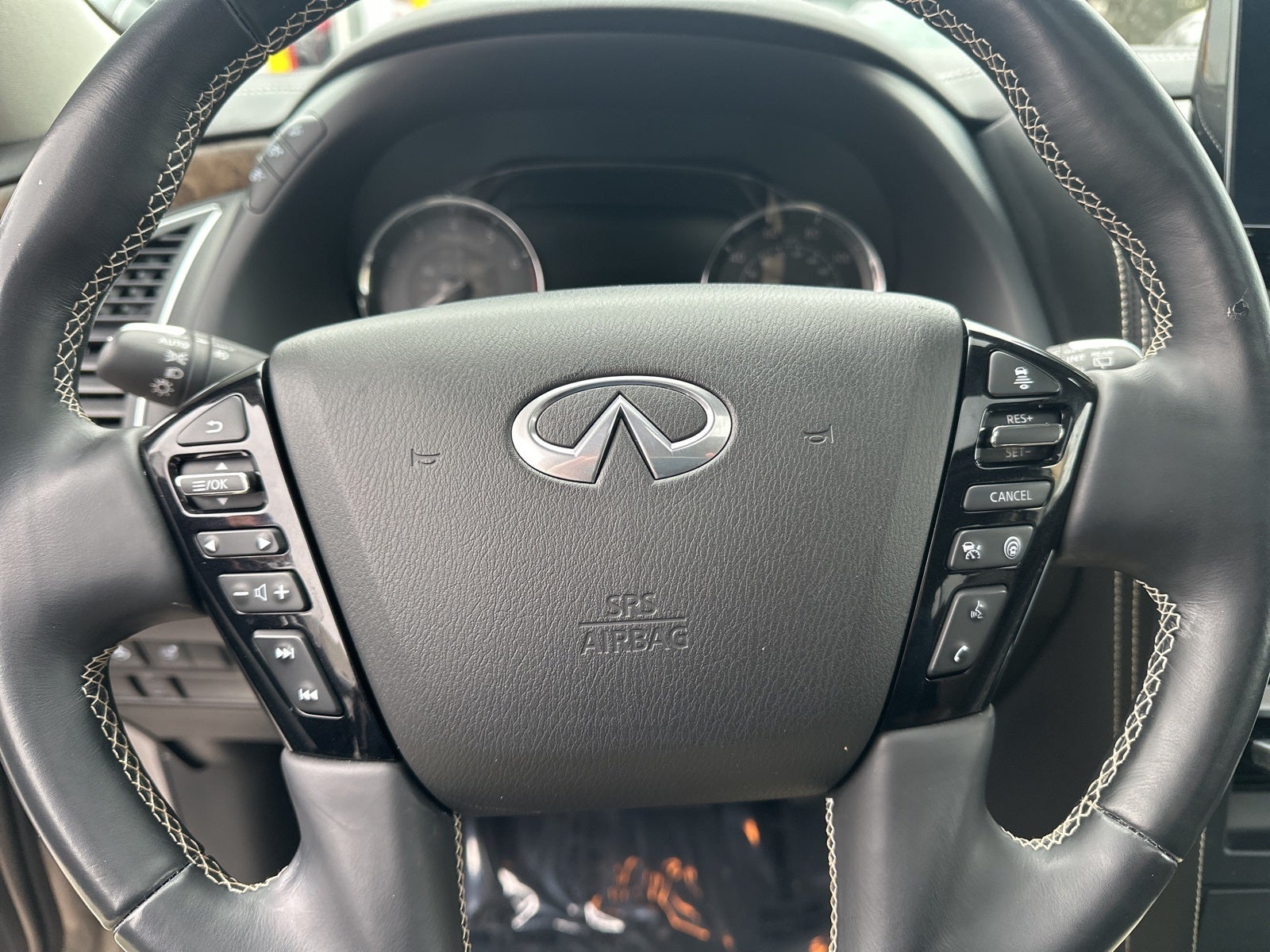 2023 INFINITI QX80 Premium Select