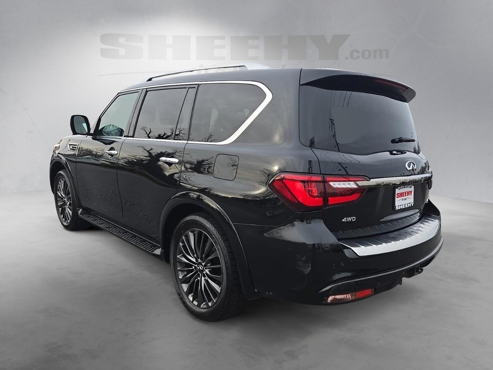 2024 INFINITI QX80 Premium Select