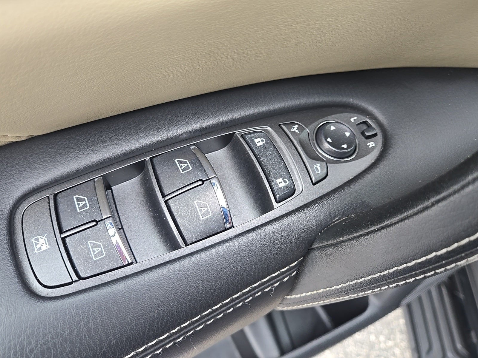 2024 INFINITI QX80 Premium Select