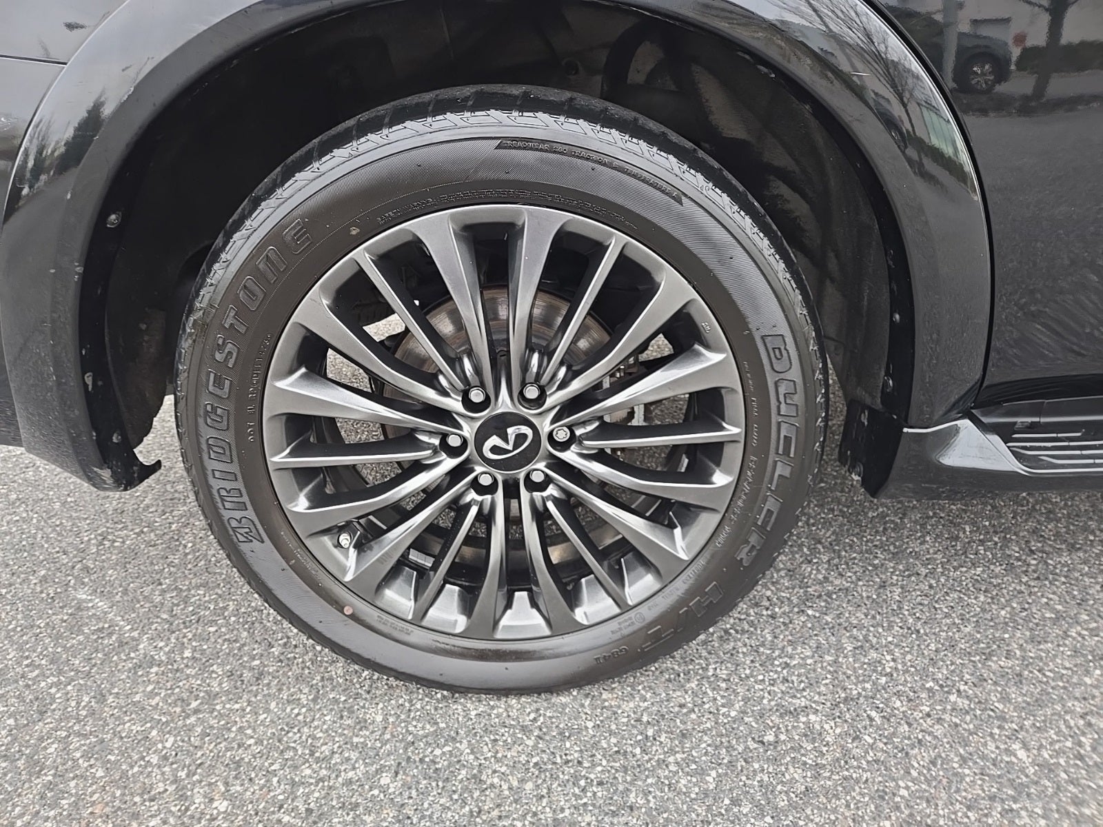 2024 INFINITI QX80 Premium Select