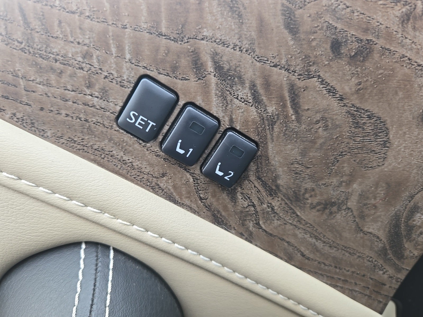 2024 INFINITI QX80 Premium Select