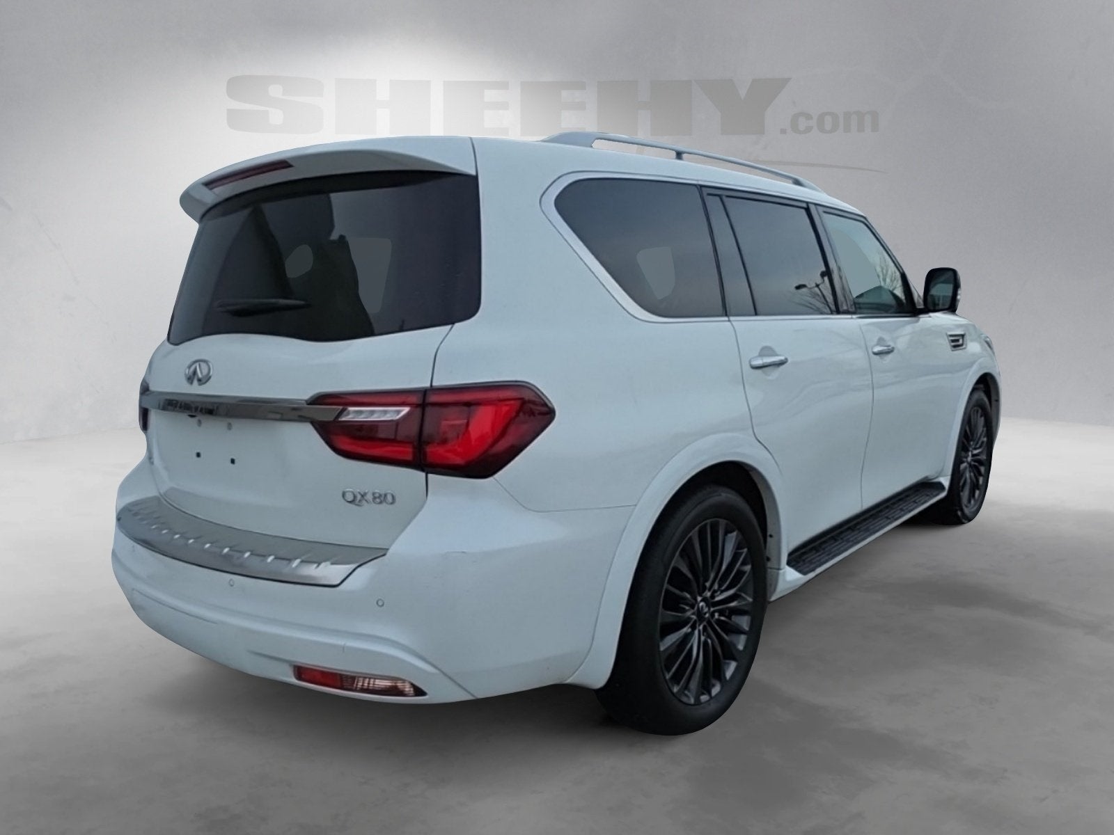 2024 INFINITI QX80 Premium Select