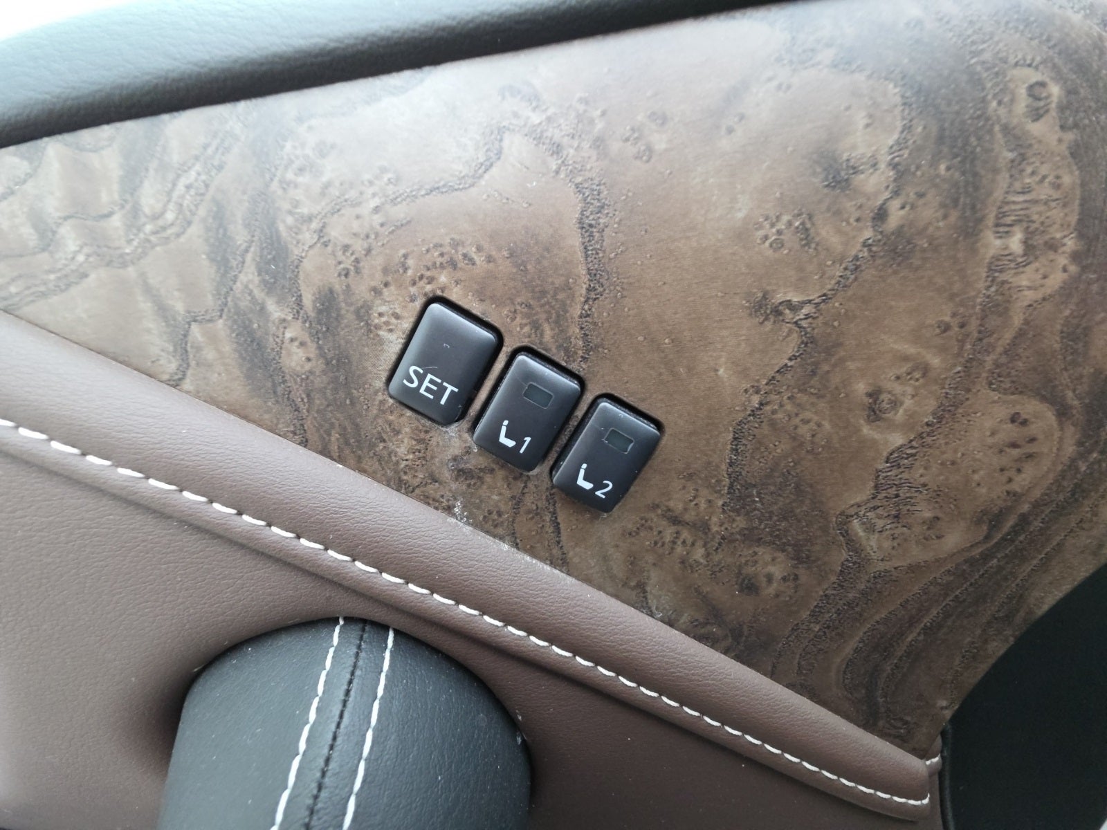 2024 INFINITI QX80 Premium Select