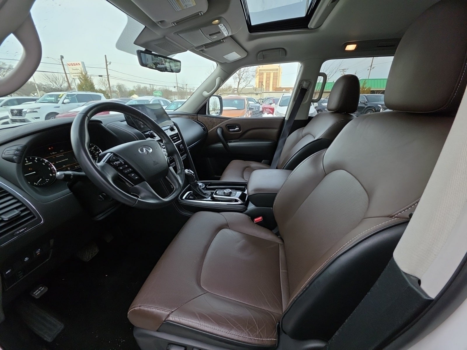 2024 INFINITI QX80 Premium Select