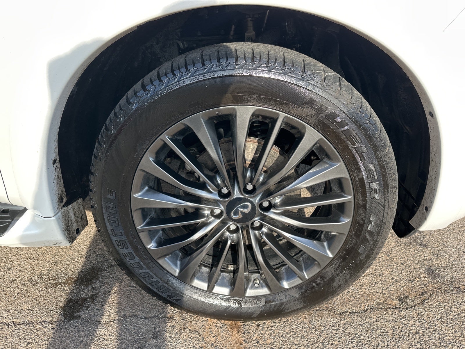 2023 INFINITI QX80 Sensory