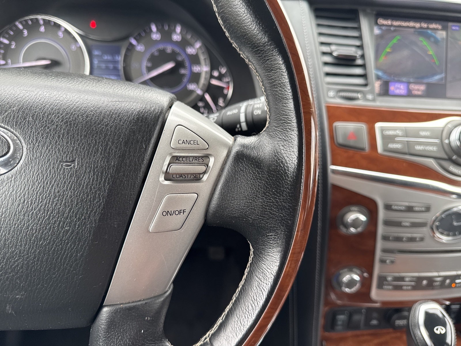 2019 INFINITI QX80 LUXE