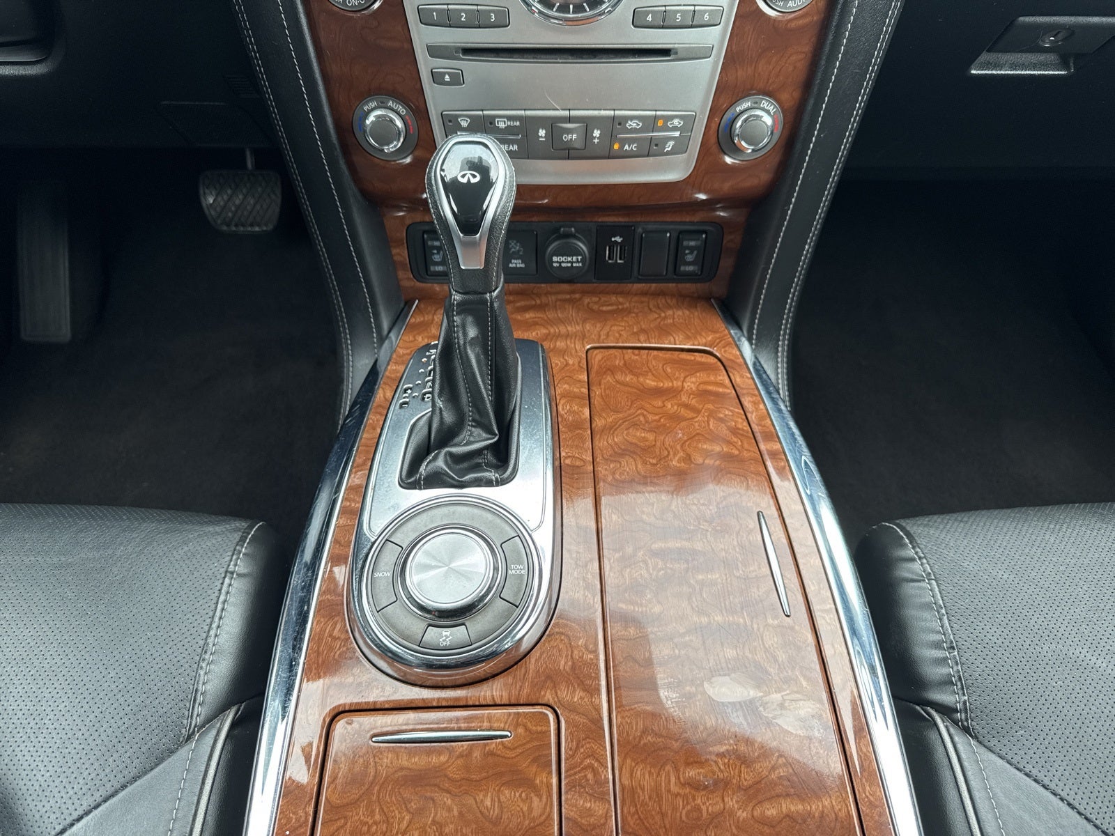 2019 INFINITI QX80 LUXE