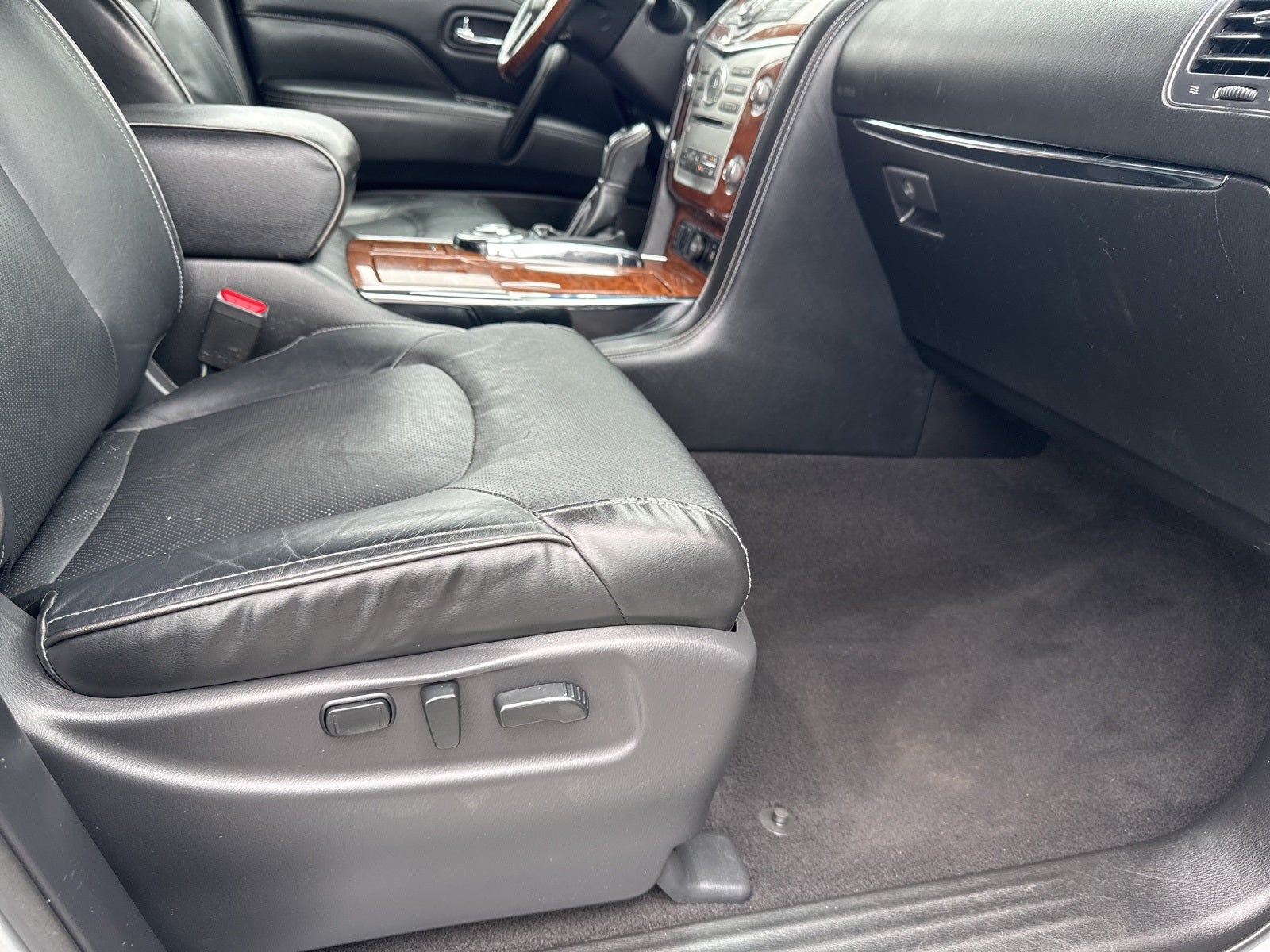 2019 INFINITI QX80 LUXE