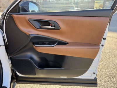 2025 Toyota Crown Signia Limited