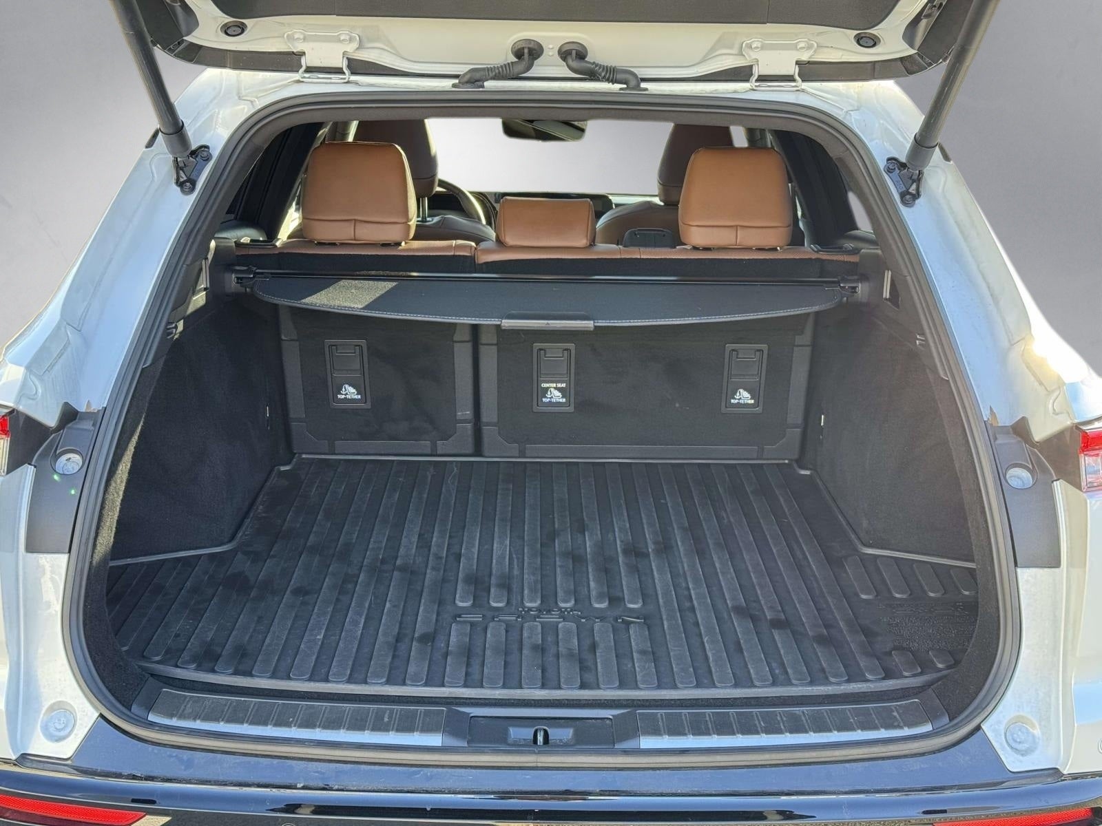 2025 Toyota Crown Signia Limited