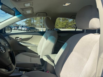 2011 Toyota Corolla LE