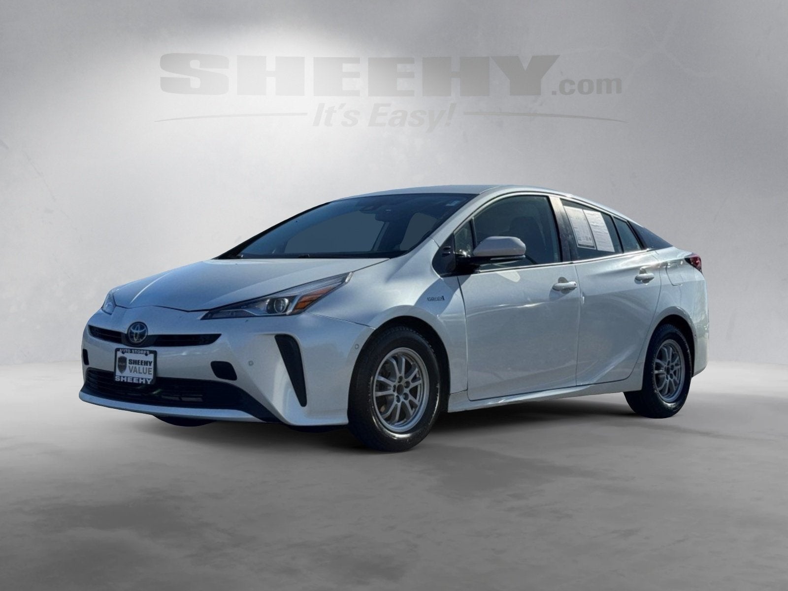 2019 Toyota Prius LE