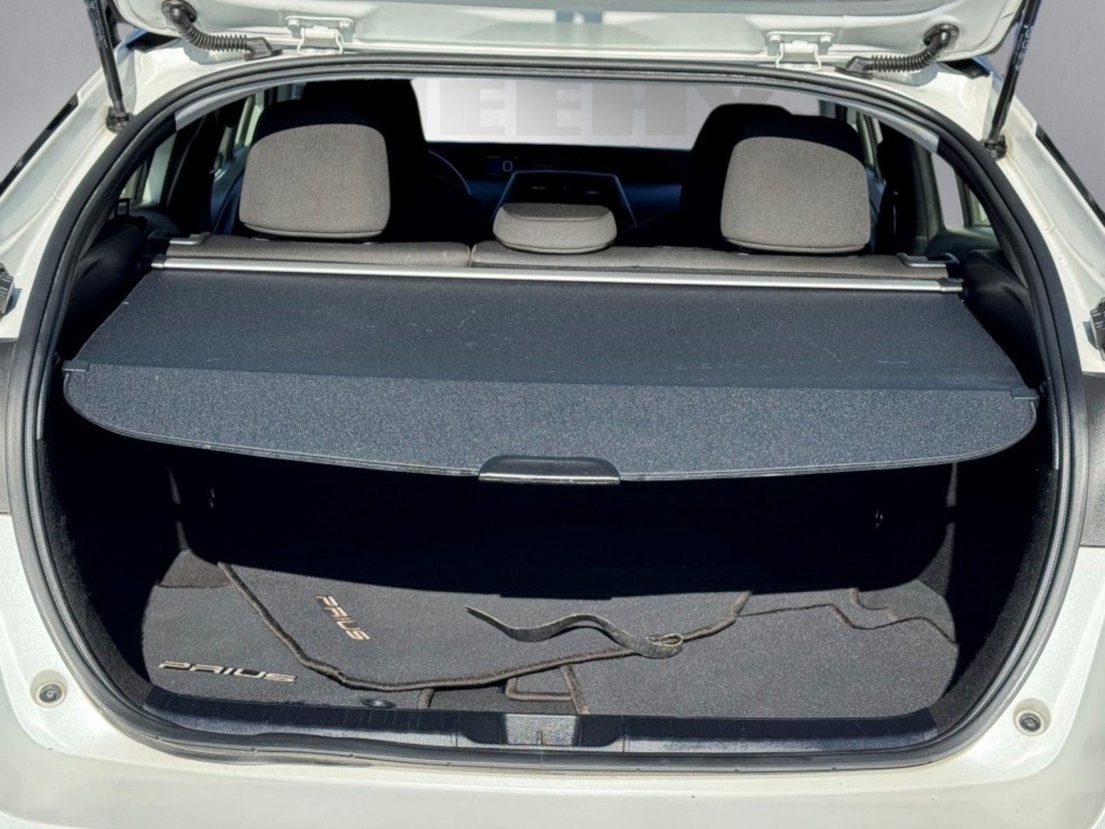 2019 Toyota Prius LE