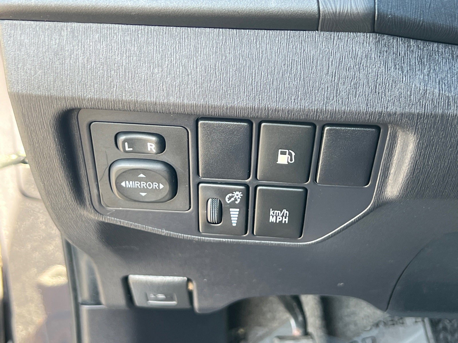 2013 Toyota Prius Plug-in Advanced