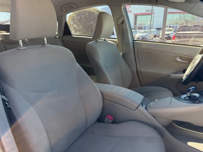 2010 Toyota Prius III