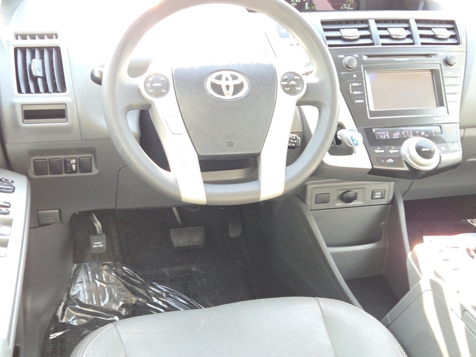 2014 Toyota Prius v Three