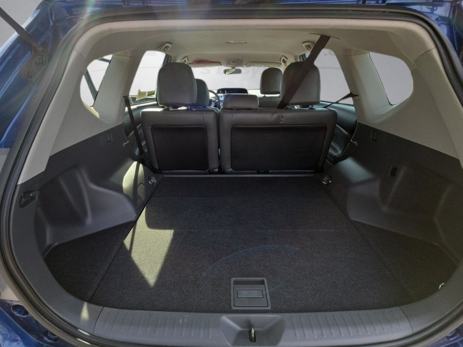 2014 Toyota Prius v Three