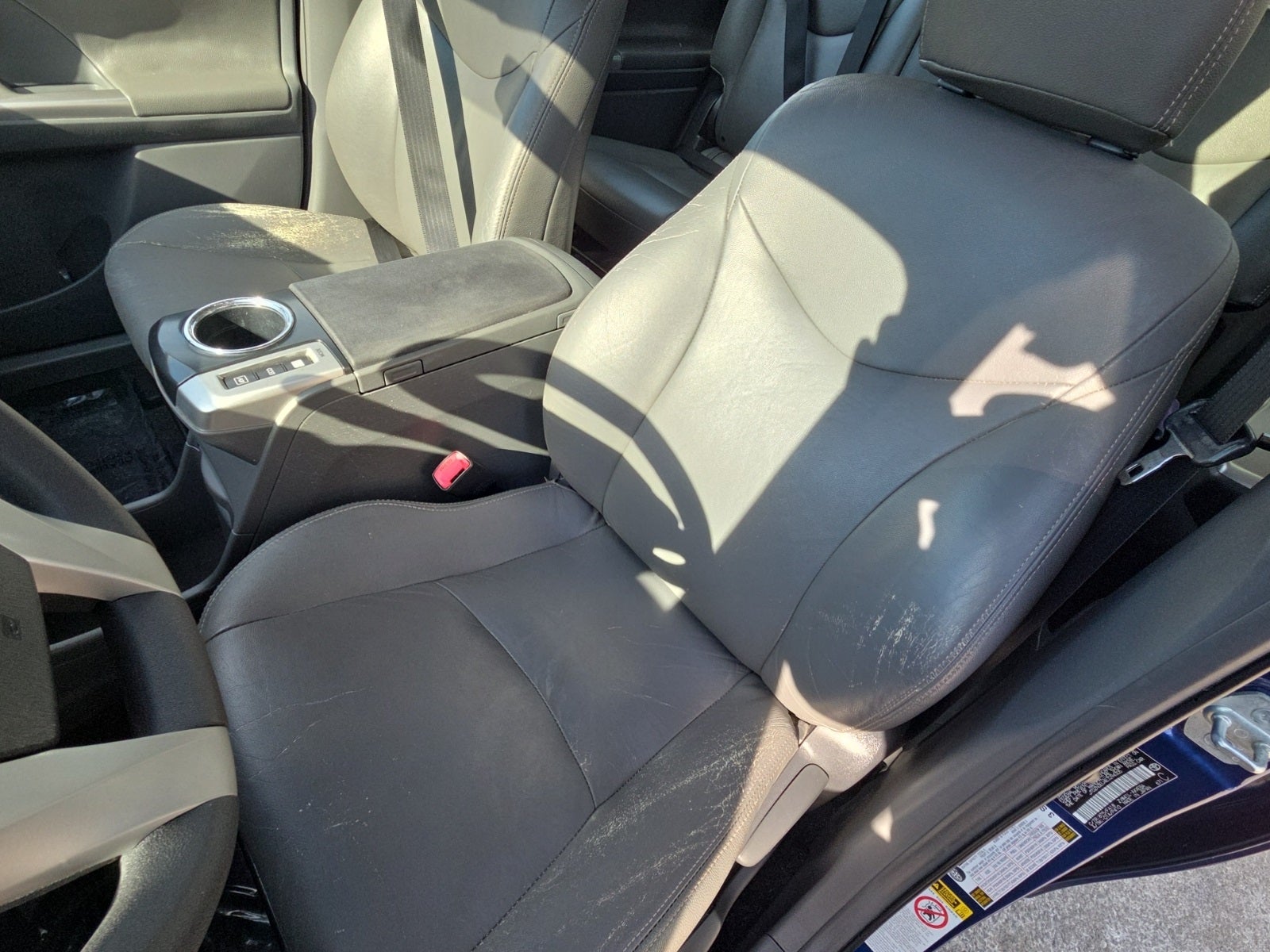 2014 Toyota Prius v Three