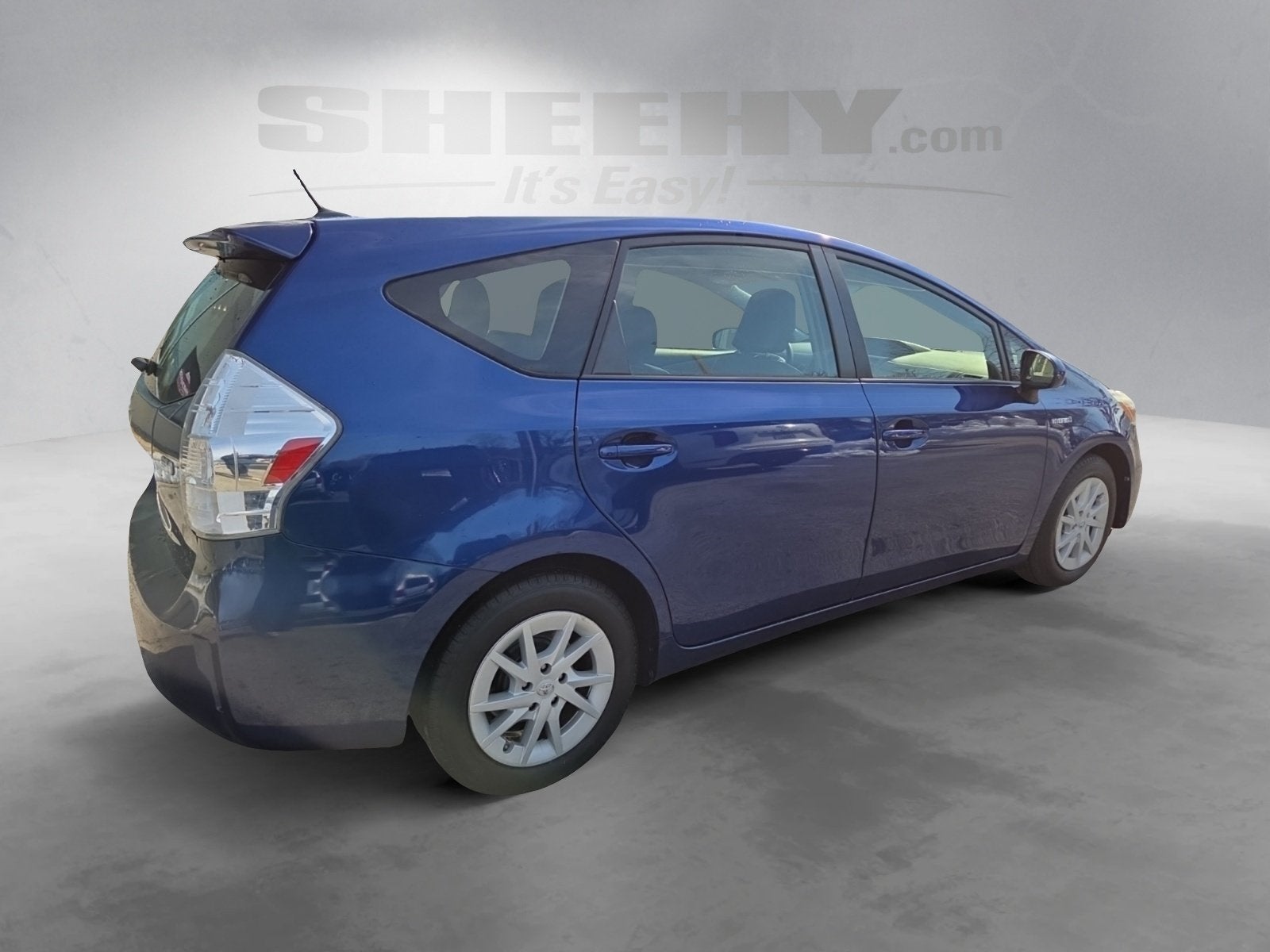2014 Toyota Prius v Three
