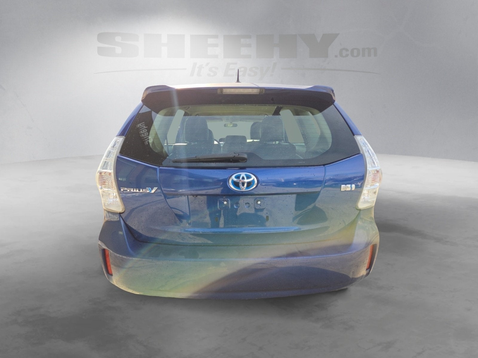2014 Toyota Prius v Three