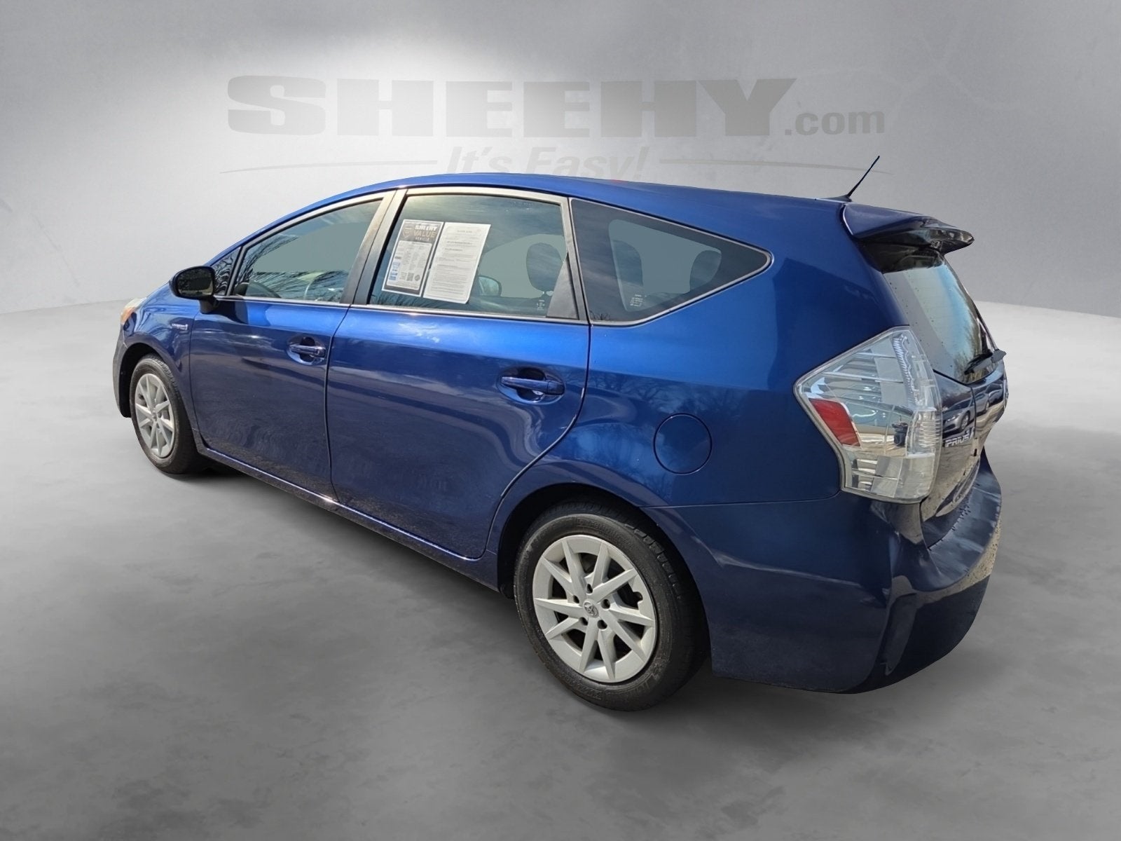 2014 Toyota Prius v Three