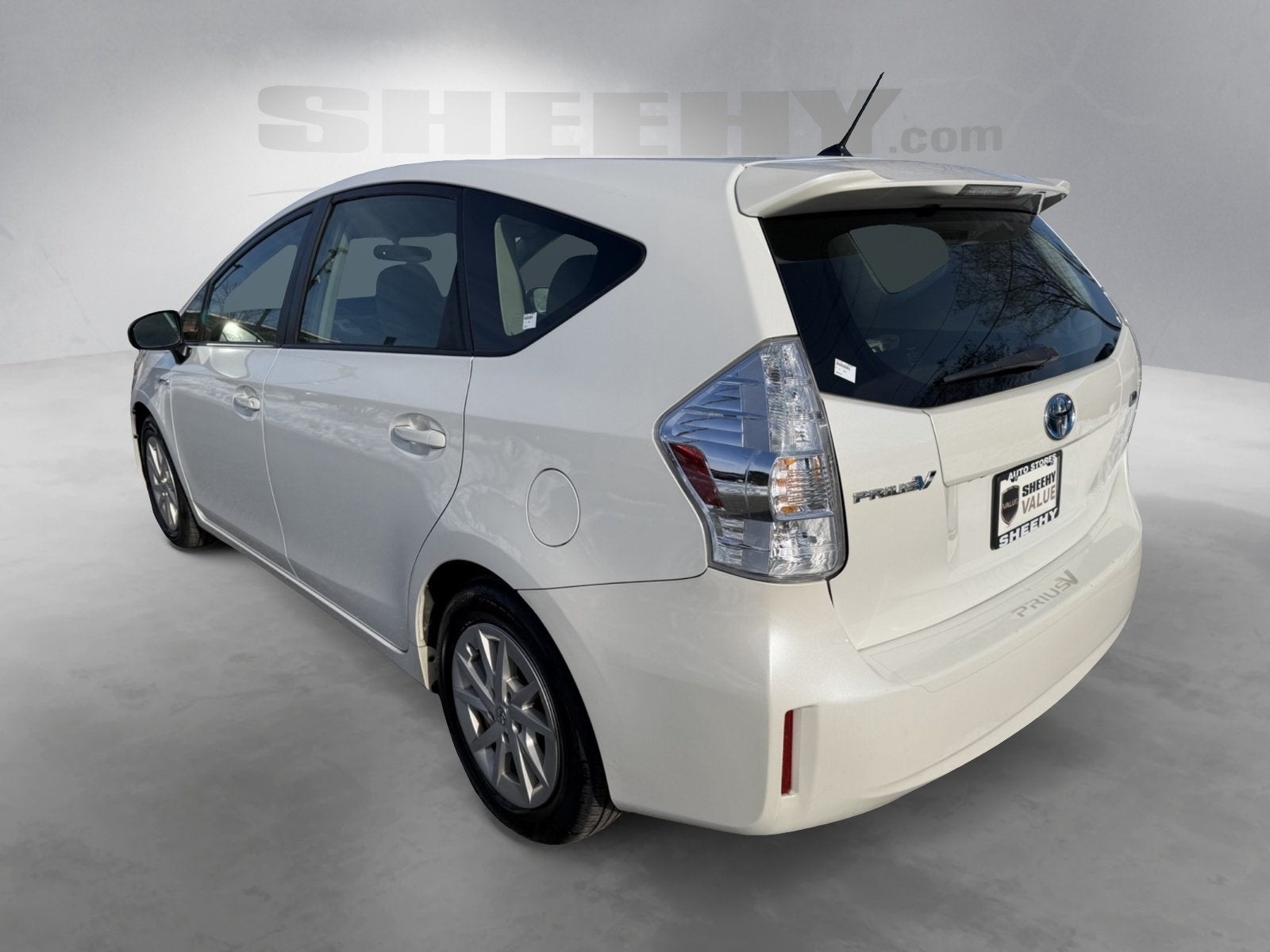 2013 Toyota Prius v Two
