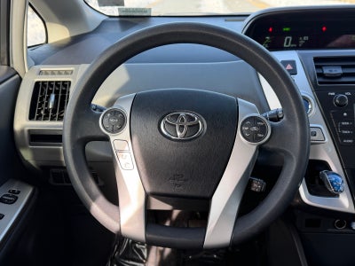 2013 Toyota Prius v Two