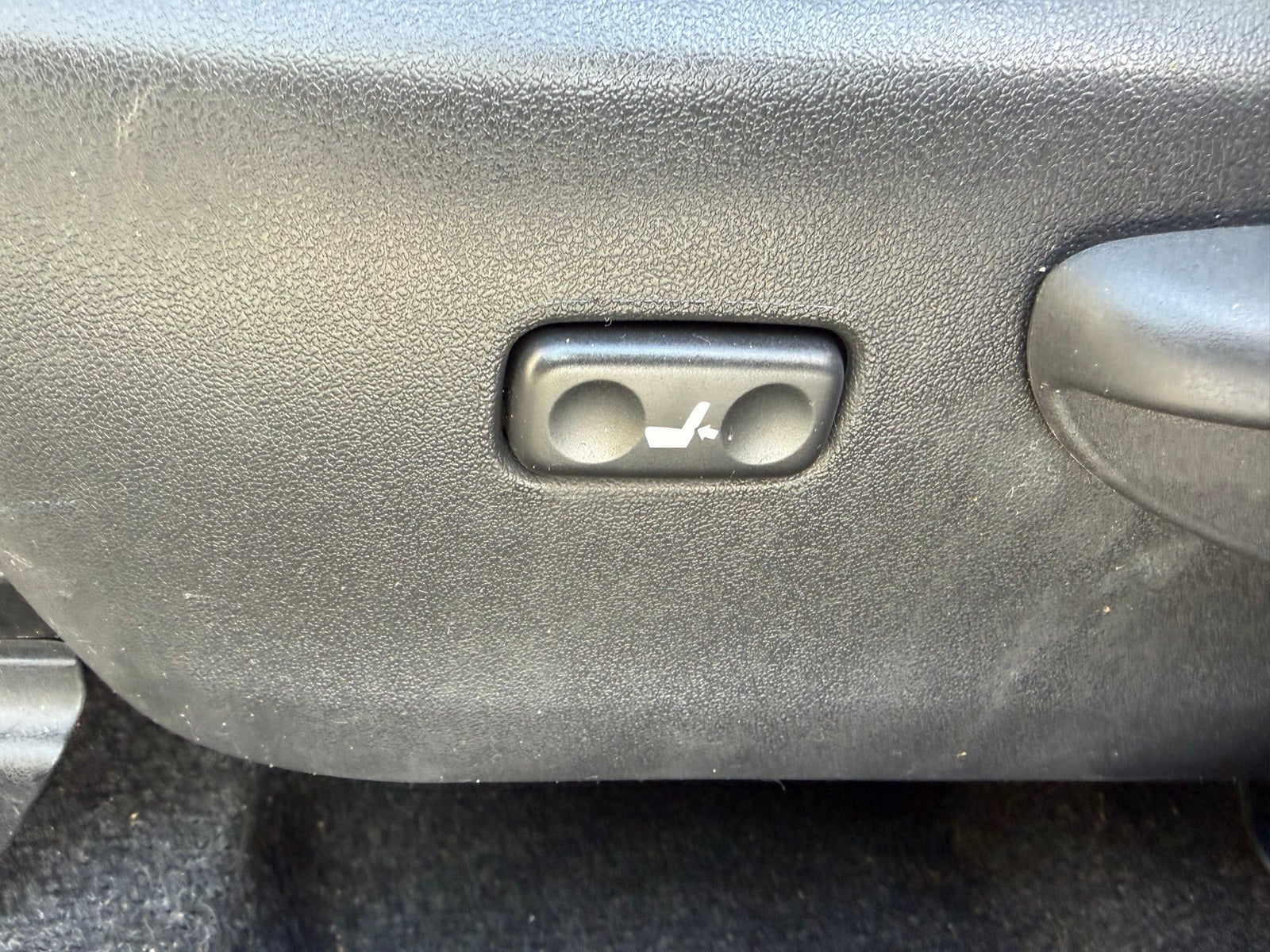 2013 Toyota Prius v Two