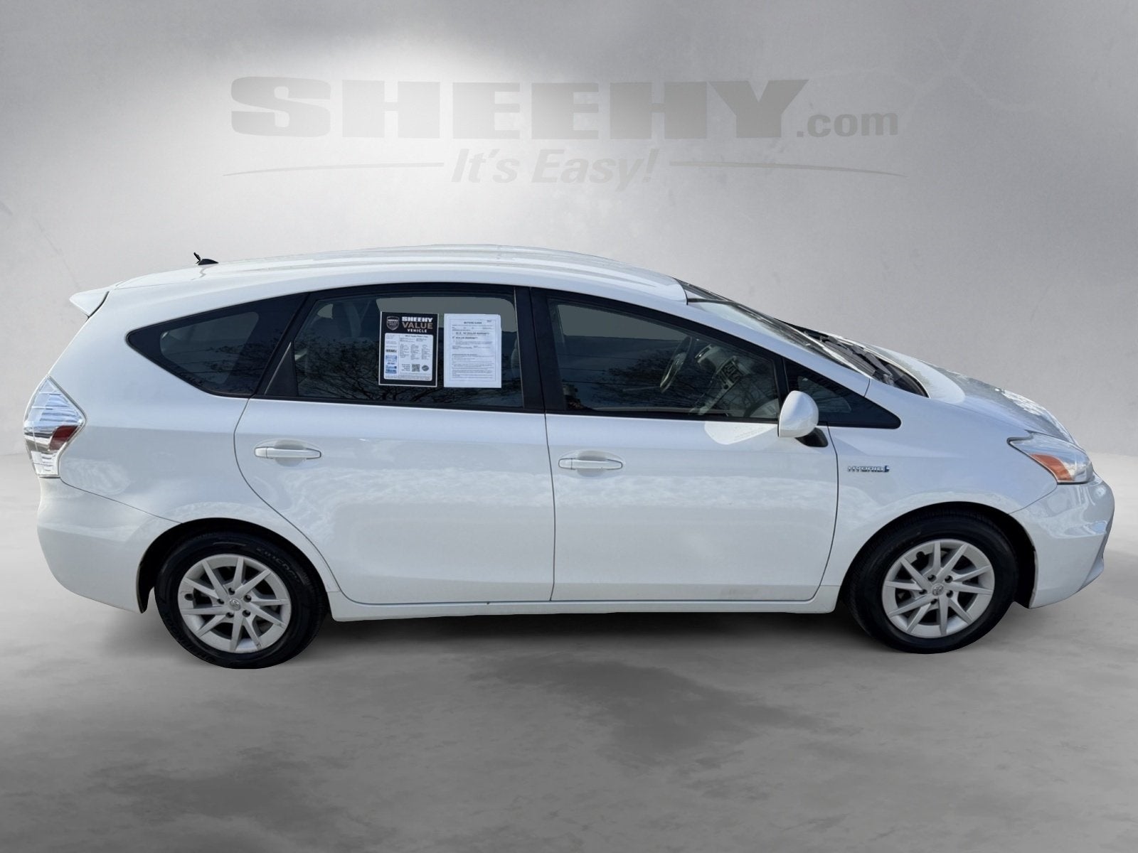 2013 Toyota Prius v Two