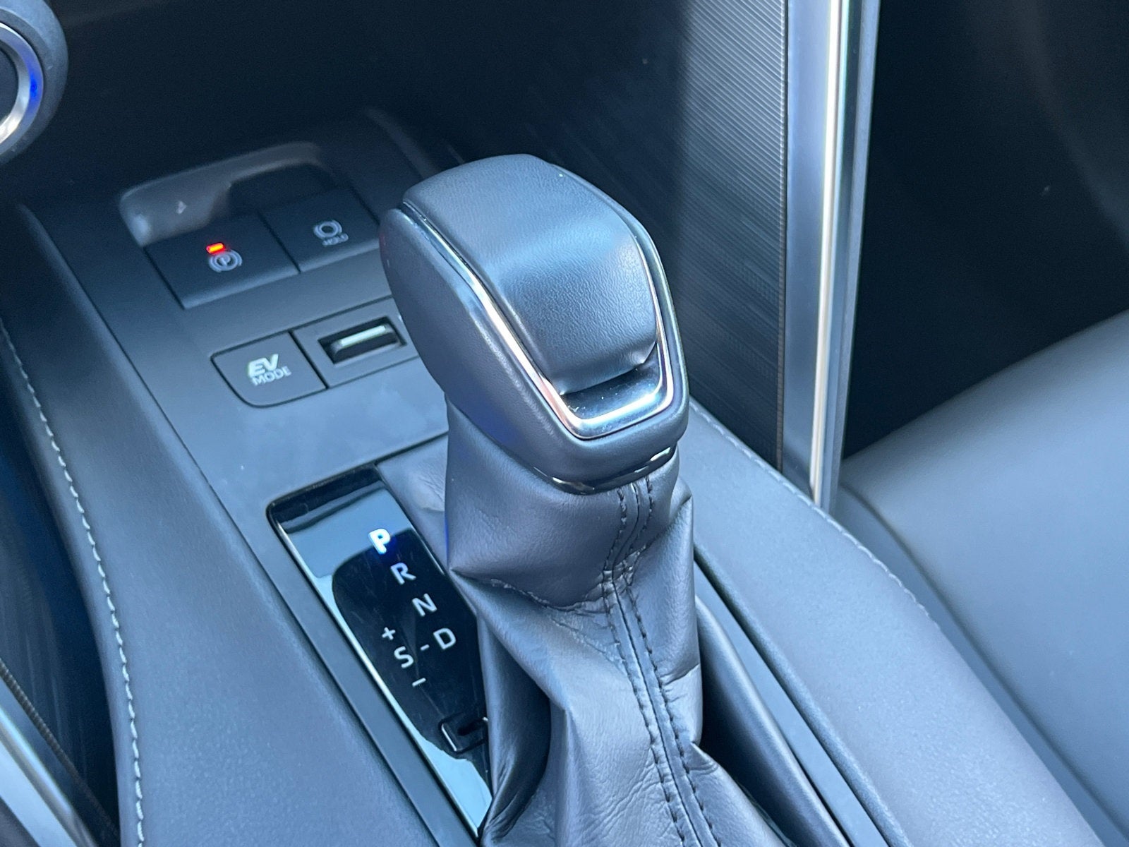 2024 Toyota Venza Nightshade