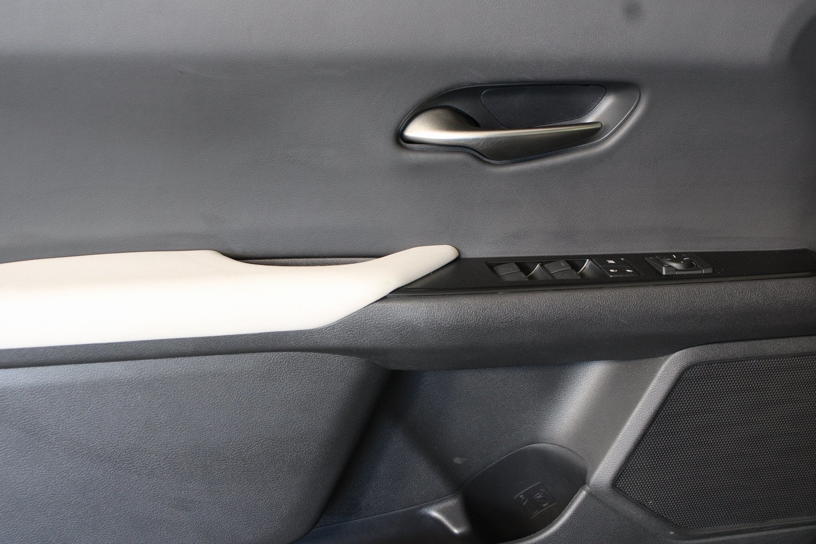 2020 Lexus UX 250h Base