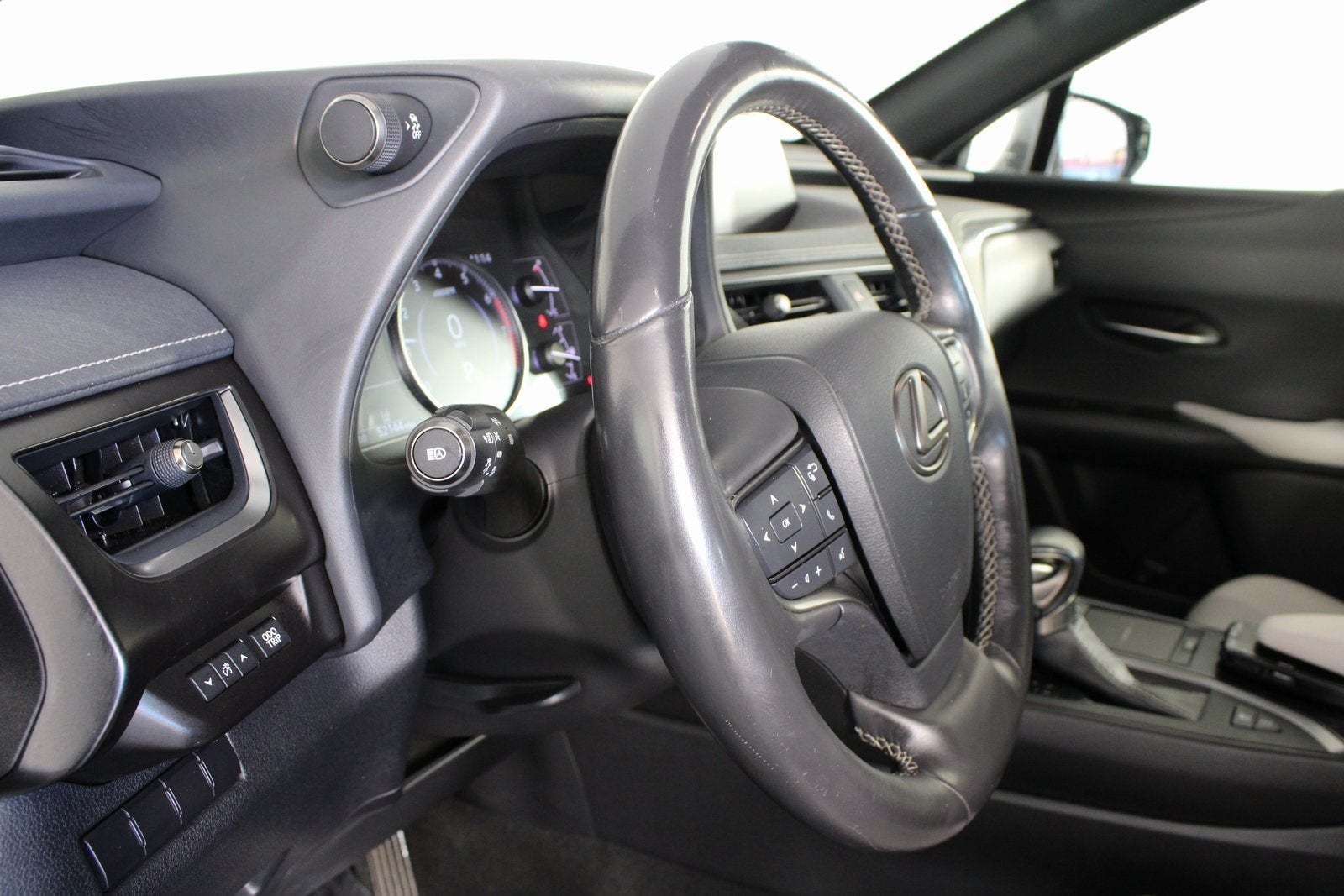 2020 Lexus UX 250h Base