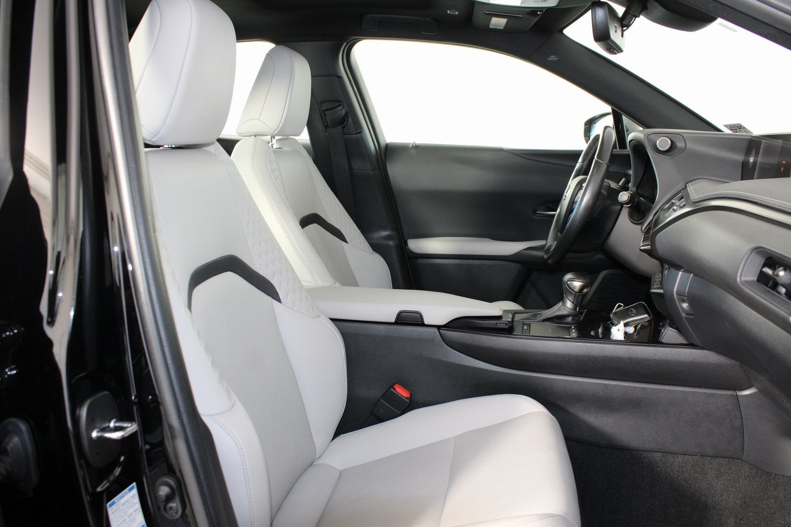 2020 Lexus UX 250h Base