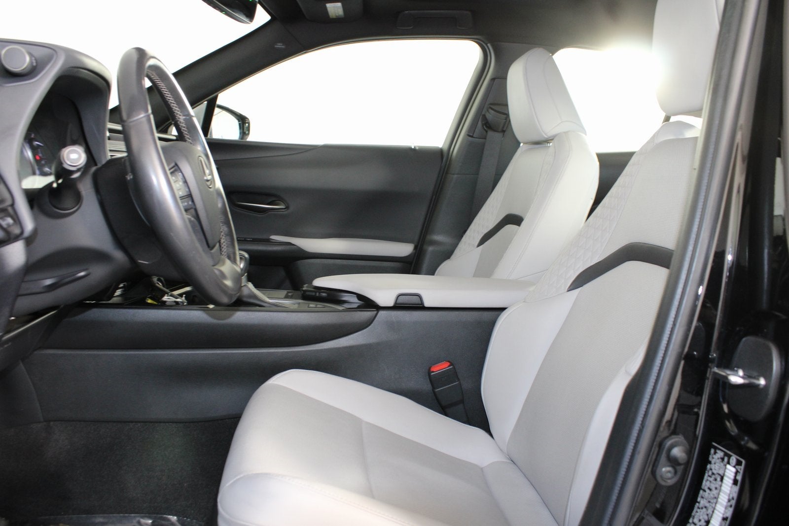 2020 Lexus UX 250h Base