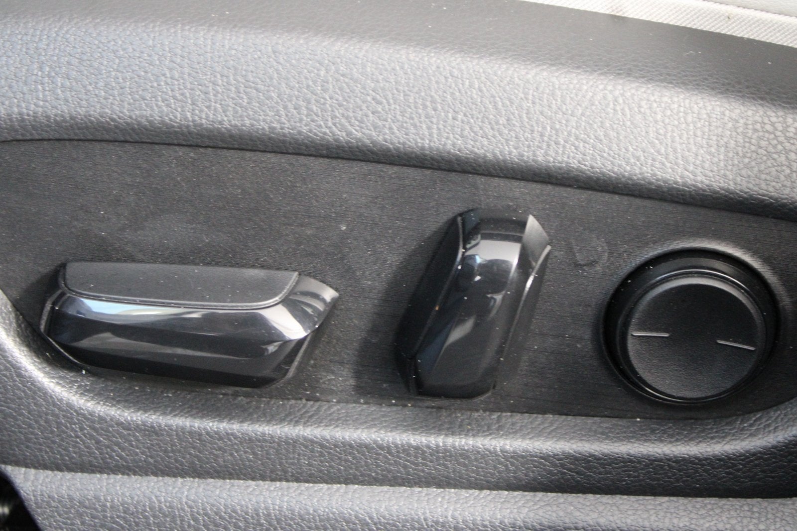 2020 Lexus UX 250h Base