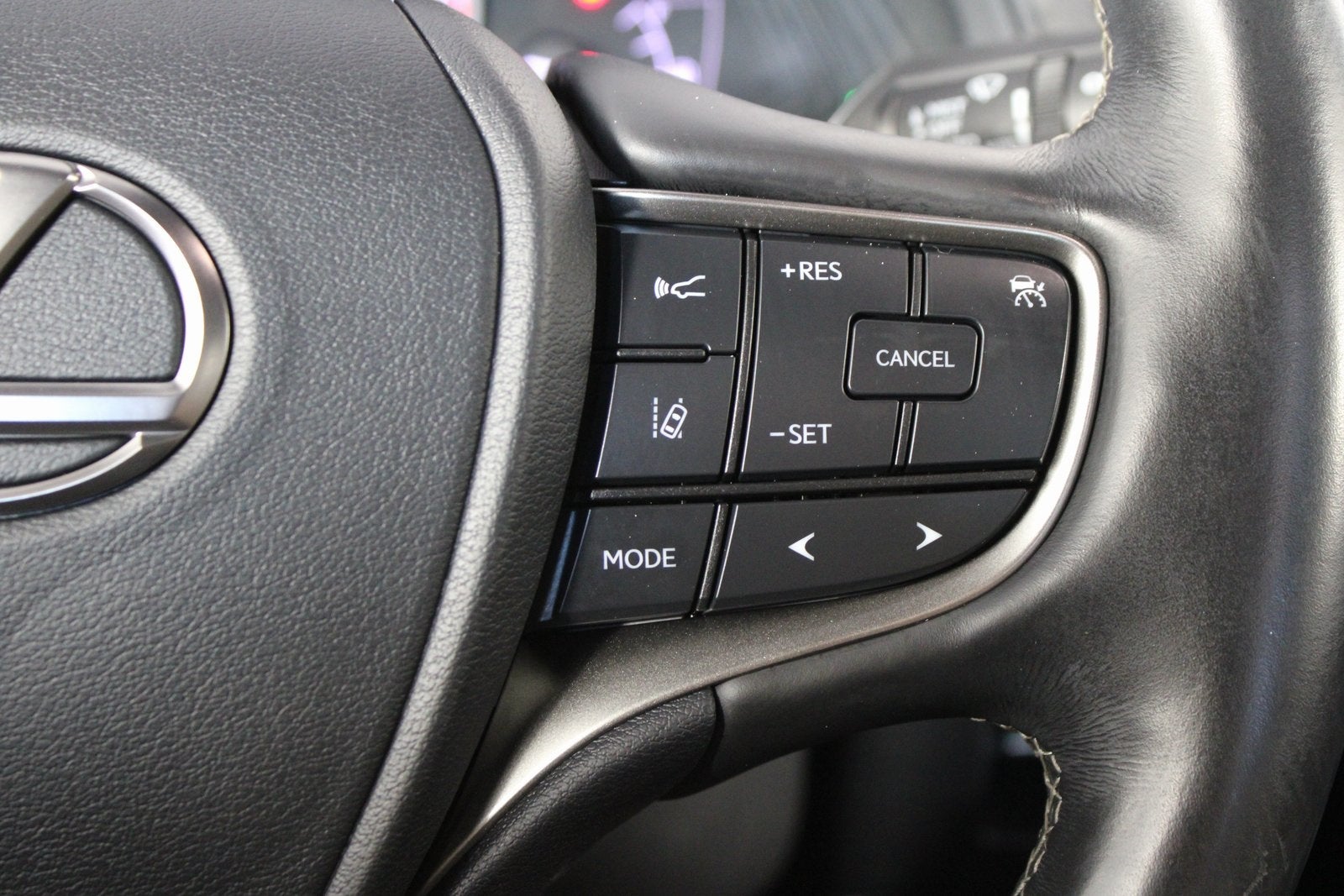 2020 Lexus UX 250h Base