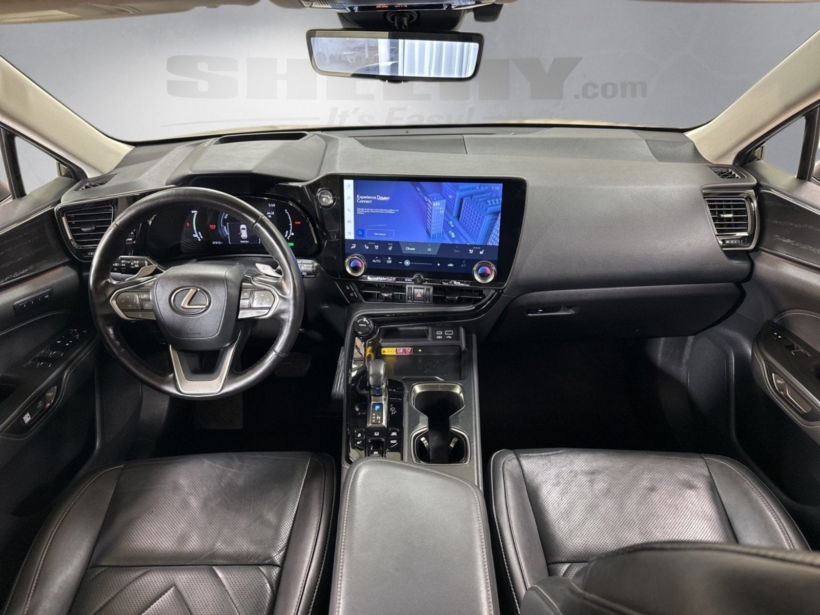 2022 Lexus NX 450h+ Luxury