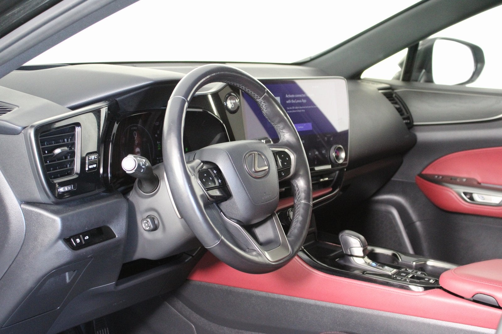 2022 Lexus NX 450h+ Luxury