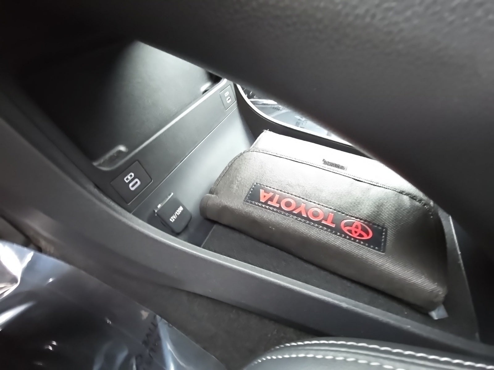 2024 Toyota bZ4X Limited