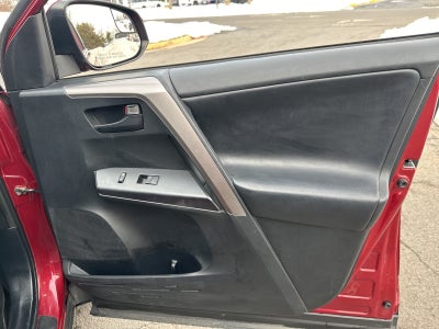 2018 Toyota RAV4 Hybrid LE