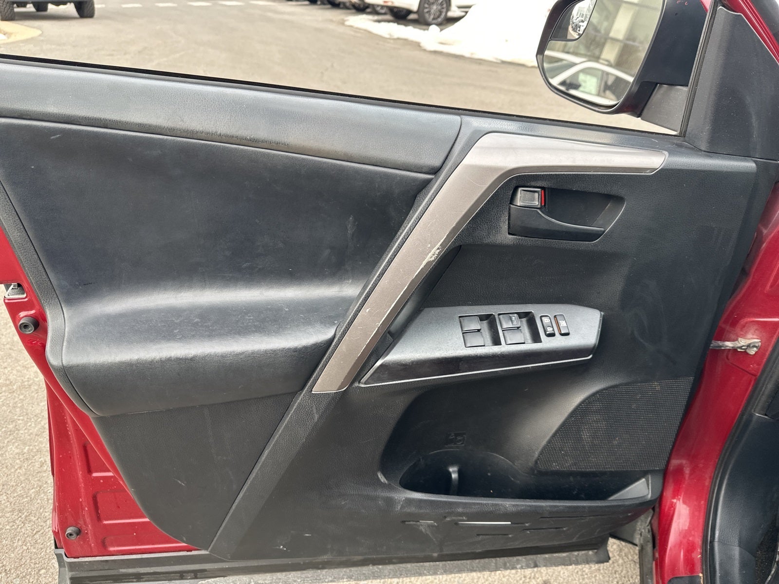 2018 Toyota RAV4 Hybrid LE